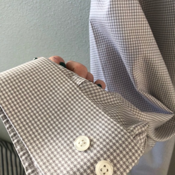 Jos A. Bank Egyptian cotton button down - Picture 2 of 5